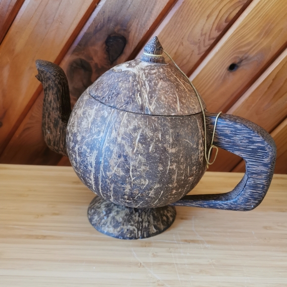 Coconut Shell Teapot - Picture 4 of 12